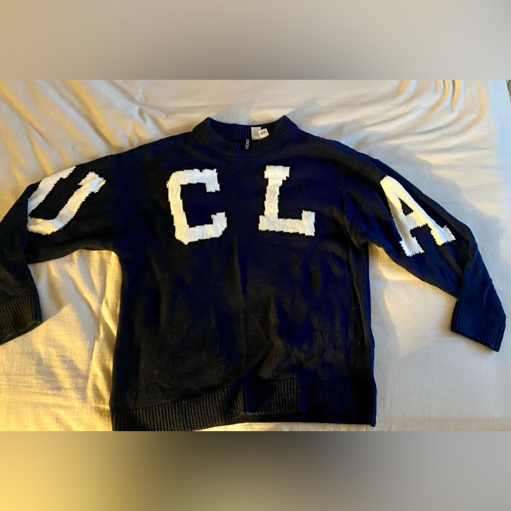 H&M sweater UCLA navy/white S